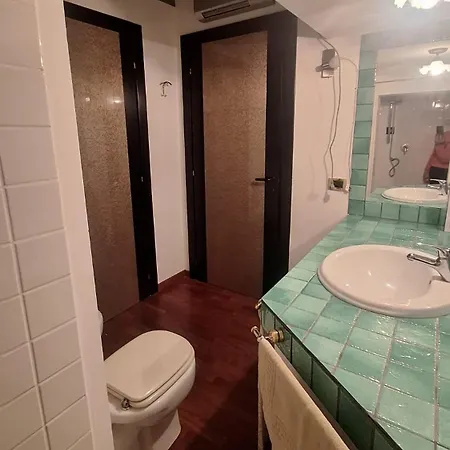 Cconforthotels La Finestra Sulla Corte Apartment Taranto